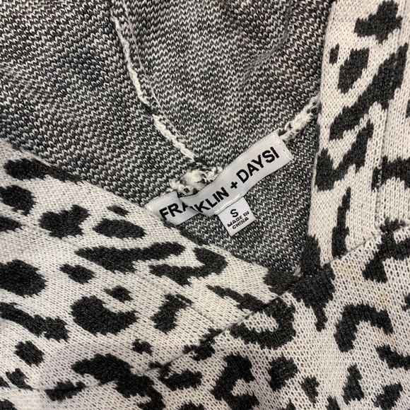 Knit Cheetah Print Hoodie - Picture 4 of 5